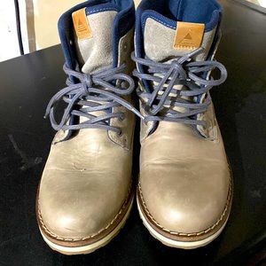 Beautiful,classy Aldo boots. Size 9 man boots.